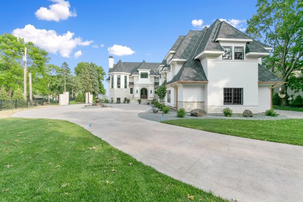 Cost of Concrete Driveway Installation in Yuba City